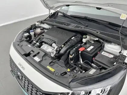 Photo 14 Peugeot 208  PureTech 100 S&S BVM6