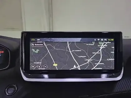 Photo 24 Peugeot 2008  Hybrid 145 e-DCS6