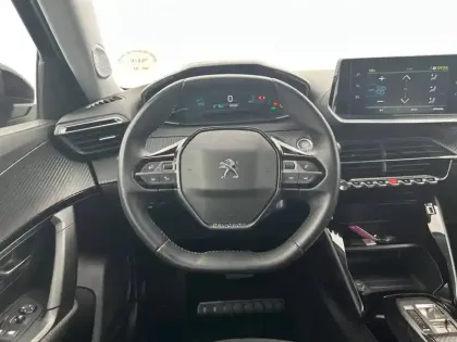 Photo 8 Peugeot 2008  Electrique 136 ch