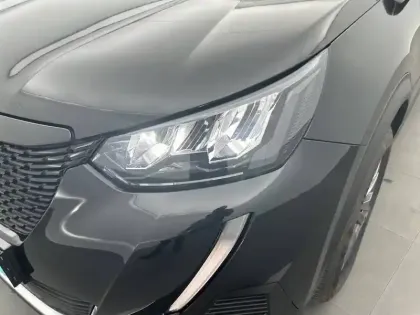 Photo 15 Peugeot 2008  Electrique 136 ch