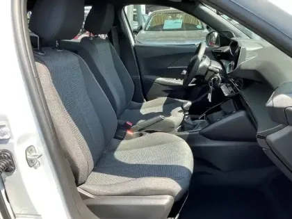 Photo 32 Peugeot 2008  100 S&S BVM6