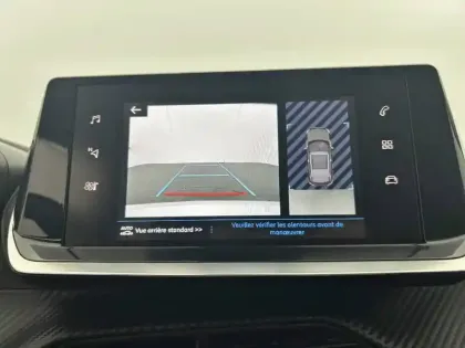 Photo 26 Peugeot 2008  PureTech 130 S&S BVM6
