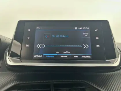 Photo 21 Peugeot 2008  PureTech 130 S&S BVM6