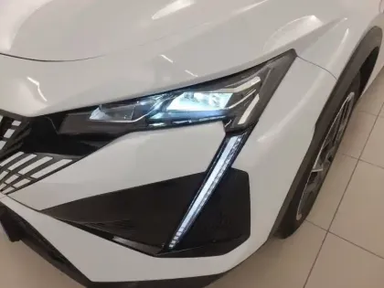 Photo 15 Peugeot 408  PureTech 130 ch S&S EAT8