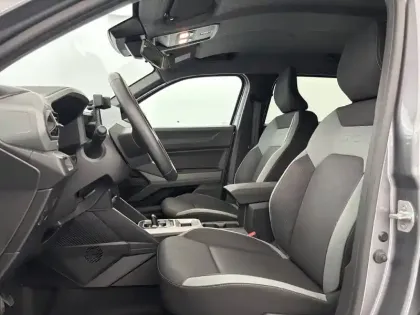 Photo 17 Dacia Duster  Hybrid 140
