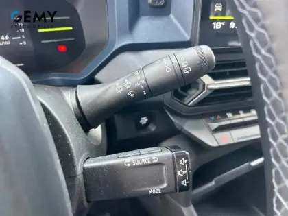 Photo 16 Dacia Duster  Hybrid 140