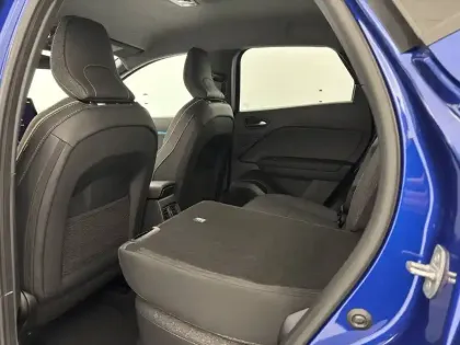 Photo 43 Renault Captur  E-Tech full hybrid 160 ch