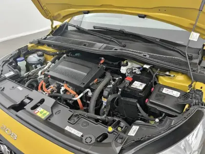 Photo 14 Peugeot 208  Electrique 50 kWh 136ch