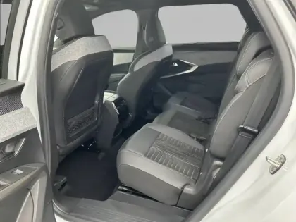 Photo 11 Peugeot 5008  Hybrid 145 ch e-DCS6