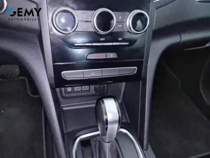 Photo 28 Renault Megane  IV Berline Blue dCi 115 EDC