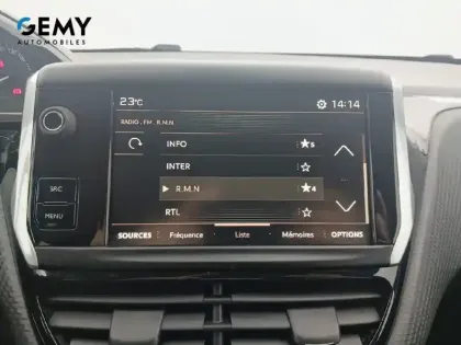 Photo 12 Peugeot 2008  1.2 PureTech 82ch BVM5