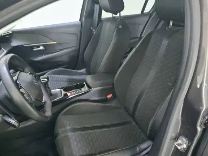 Photo 33 Peugeot 208  PureTech 100 S&S BVM6