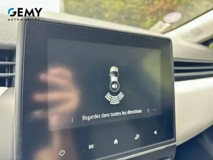 Photo 24 Renault Clio  E-Tech full hybrid 145