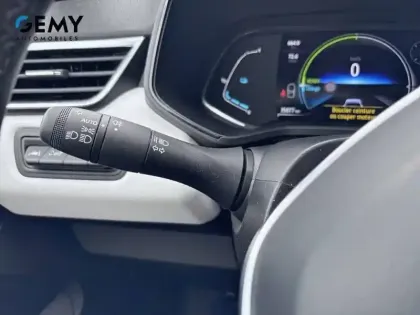 Photo 15 Renault Clio  E-Tech full hybrid 145