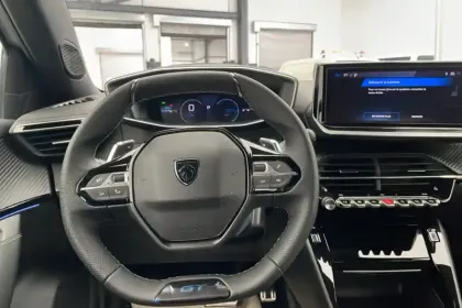 Photo 10 Peugeot 2008  Hybrid 145 e-DCS6