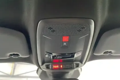 Photo 19 Peugeot 2008  Hybrid 145 e-DCS6