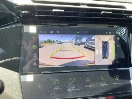 Photo 20 Peugeot 308  SW Hybrid 145 e-DCS6