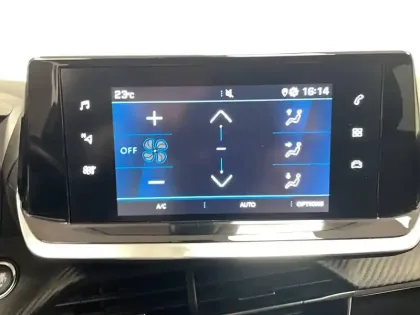 Photo 29 Peugeot 2008  BlueHDi 110 S&S BVM6