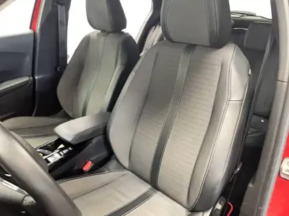Photo 11 Peugeot 2008  BlueHDi 110 S&S BVM6