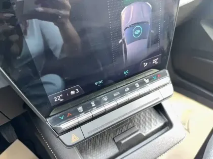 Photo 35 Renault Megane  E-Tech EV60 130ch optimum charge