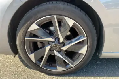Photo 8 Peugeot 308  PureTech 130ch S&S BVM6
