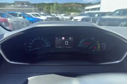 Photo 18 Peugeot 208  Electrique 50 kWh 136ch