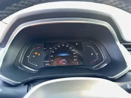 Photo 16 Renault Captur  TCe 140 EDC - 21