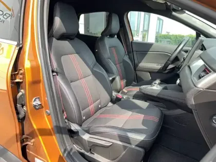 Photo 13 Renault Captur  E-Tech 145 - 21