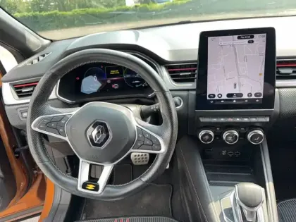 Photo 23 Renault Captur  E-Tech 145 - 21