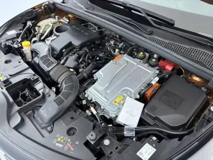 Photo 56 Renault Captur  E-Tech 145 - 21