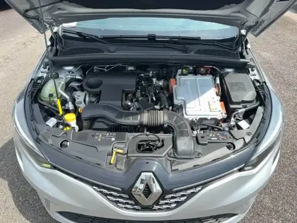 Photo 65 Renault Clio  E-Tech 140 - 21N