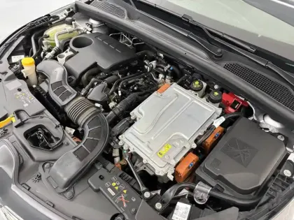 Photo 35 Renault Clio  E-Tech 140 - 21N