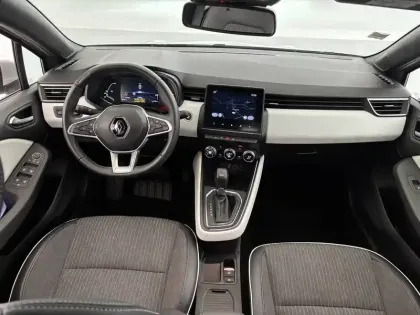 Photo 37 Renault Clio  E-Tech 140 - 21N