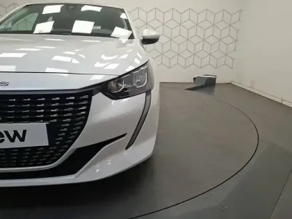 Photo 9 Peugeot 208  PureTech 100 S&S BVM6
