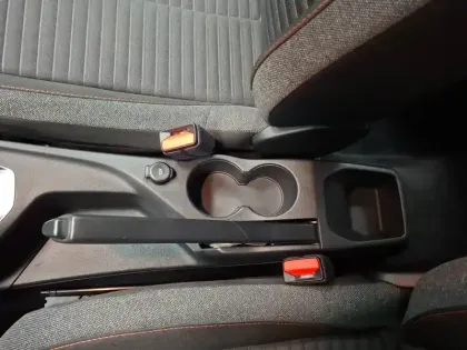 Photo 33 Peugeot 208  PureTech 100 S&S BVM6