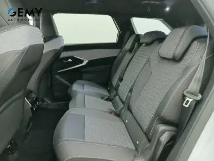 Photo 9 Peugeot 5008  Hybrid 145 ch e-DCS6