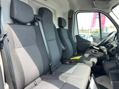 Photo 11 Renault Master  FGN TRAC F3500 L2H2 BLUE DCI 135
