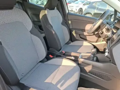Photo 11 Renault Clio  E-Tech full hybrid 145 ch GSR2