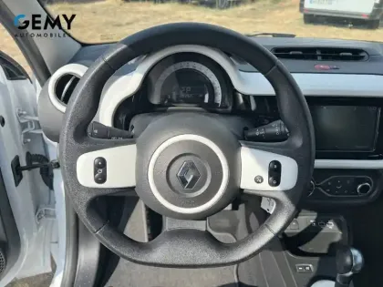 Photo 15 Renault Twingo  III Achat Intégral - 21
