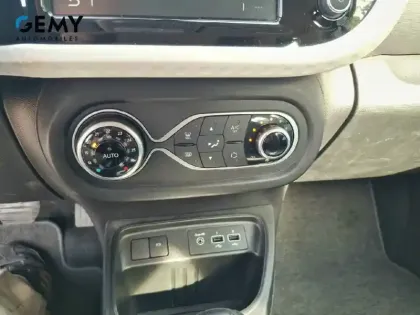 Photo 50 Renault Twingo  III Achat Intégral - 21