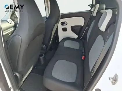 Photo 39 Renault Twingo  III Achat Intégral - 21