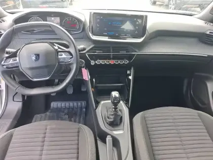 Photo 10 Peugeot 2008  PureTech 100 S&S BVM6