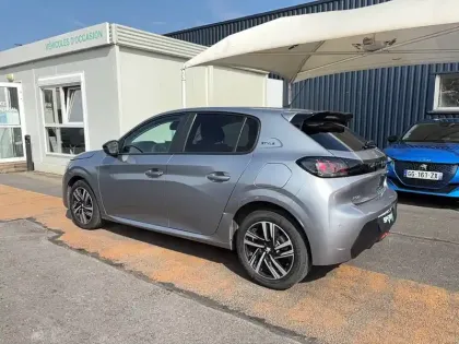 Photo 15 Peugeot 208  PureTech 100 S&S EAT8