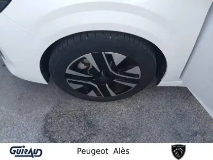 Photo 11 Peugeot 208  PureTech 100 S&S BVM6