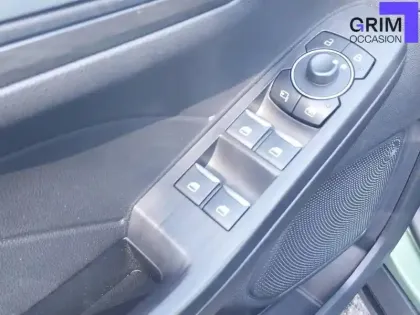 Photo 22 Ford Kuga  2.5 Duratec 180 ch FlexiFuel FHEV E85 Powershift