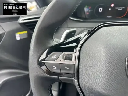 Photo 19 Peugeot 2008  PureTech 130 S&S EAT8