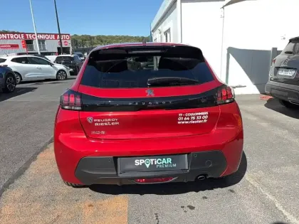 Photo 17 Peugeot 208  PureTech 100 S&S EAT8