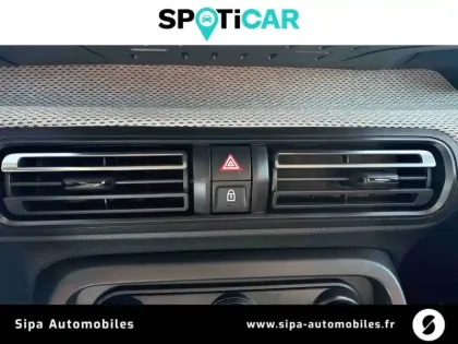 Photo 16 Citroën C3  Turbo 100 ch Manuelle