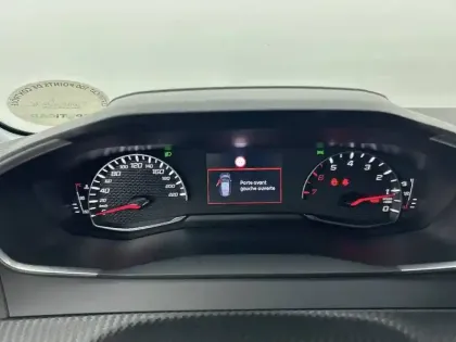 Photo 9 Peugeot 208  PureTech 100 S&S BVM6
