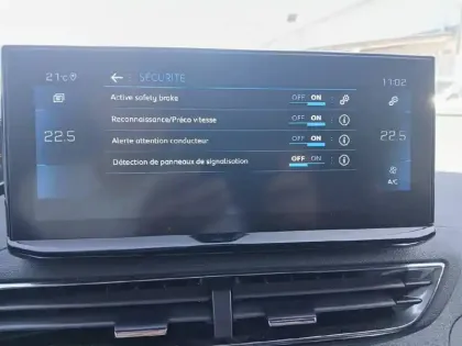 Photo 22 Peugeot 3008  PureTech 130ch S&S EAT8